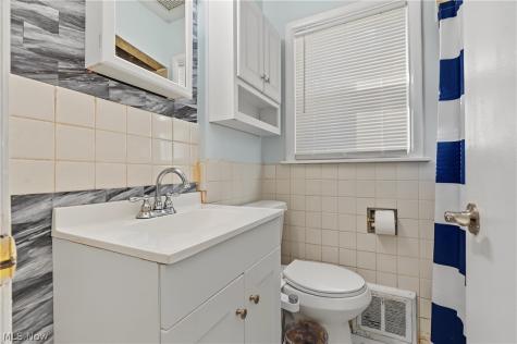 526 Meadow Lane Cuyahoga Falls OH 44221