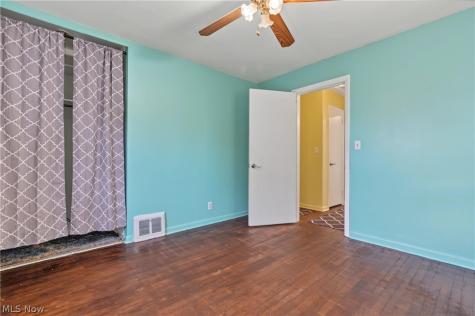 526 Meadow Lane Cuyahoga Falls OH 44221