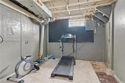 526 Meadow Lane Cuyahoga Falls OH 44221