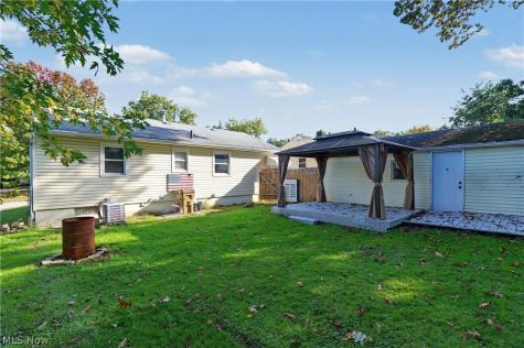 526 Meadow Lane Cuyahoga Falls OH 44221