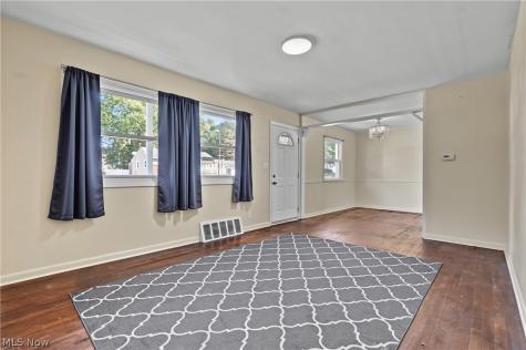526 Meadow Lane Cuyahoga Falls OH 44221