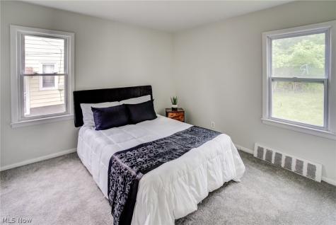 4383 Wyatt Road Cleveland OH 44128