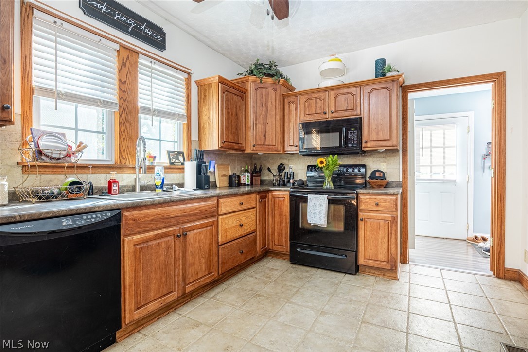 705 Cambridge Road Coshocton OH 43812