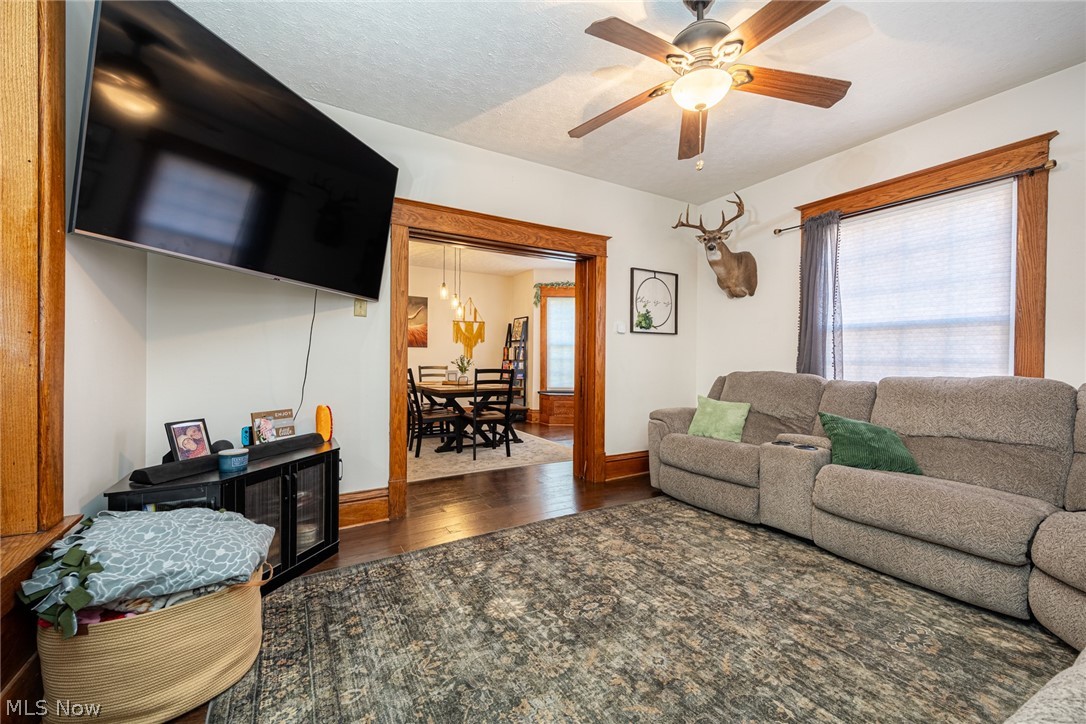 705 Cambridge Road Coshocton OH 43812