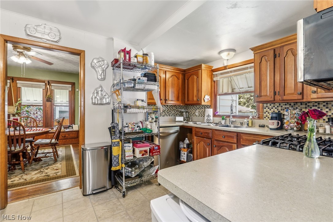 915 Clarendon Avenue NW Canton OH 44708
