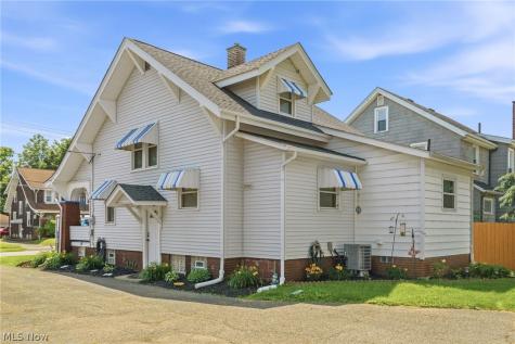 915 Clarendon Avenue NW Canton OH 44708