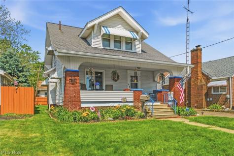 915 Clarendon Avenue NW Canton OH 44708