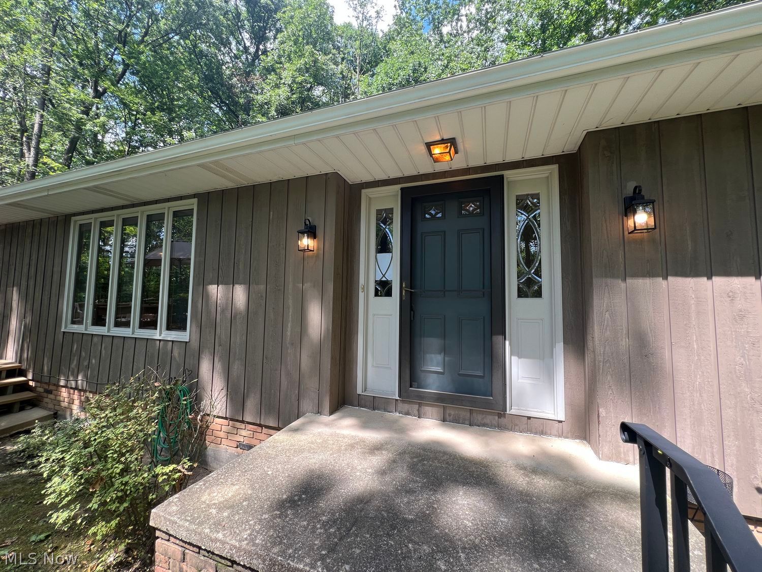 94 Pinecrest Drive Bedford OH 44146