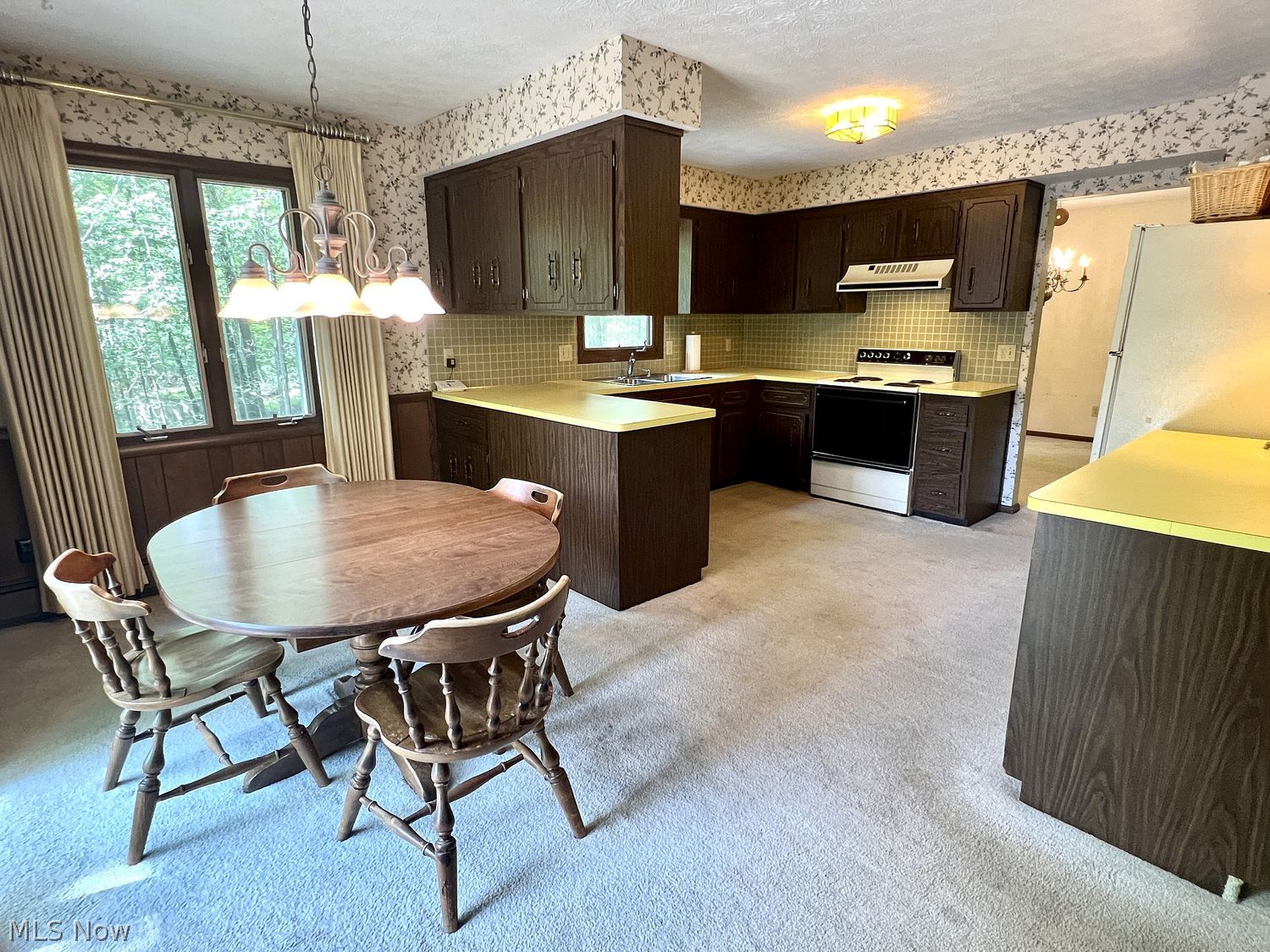 94 Pinecrest Drive Bedford OH 44146