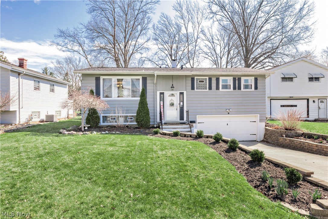 3529 Hunter Drive North Olmsted OH 44070