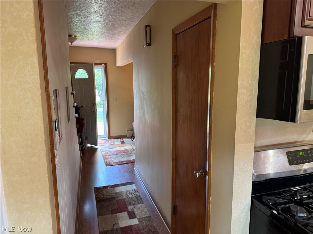 410 Louisiana Avenue Elyria OH 44035
