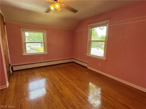 410 Louisiana Avenue Elyria OH 44035