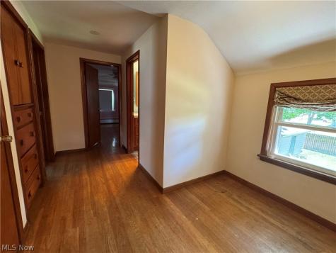 410 Louisiana Avenue Elyria OH 44035