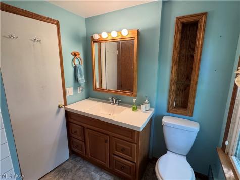 410 Louisiana Avenue Elyria OH 44035