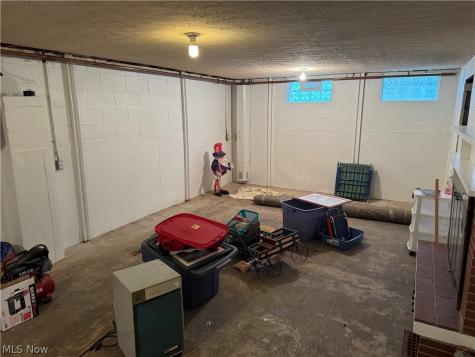 410 Louisiana Avenue Elyria OH 44035