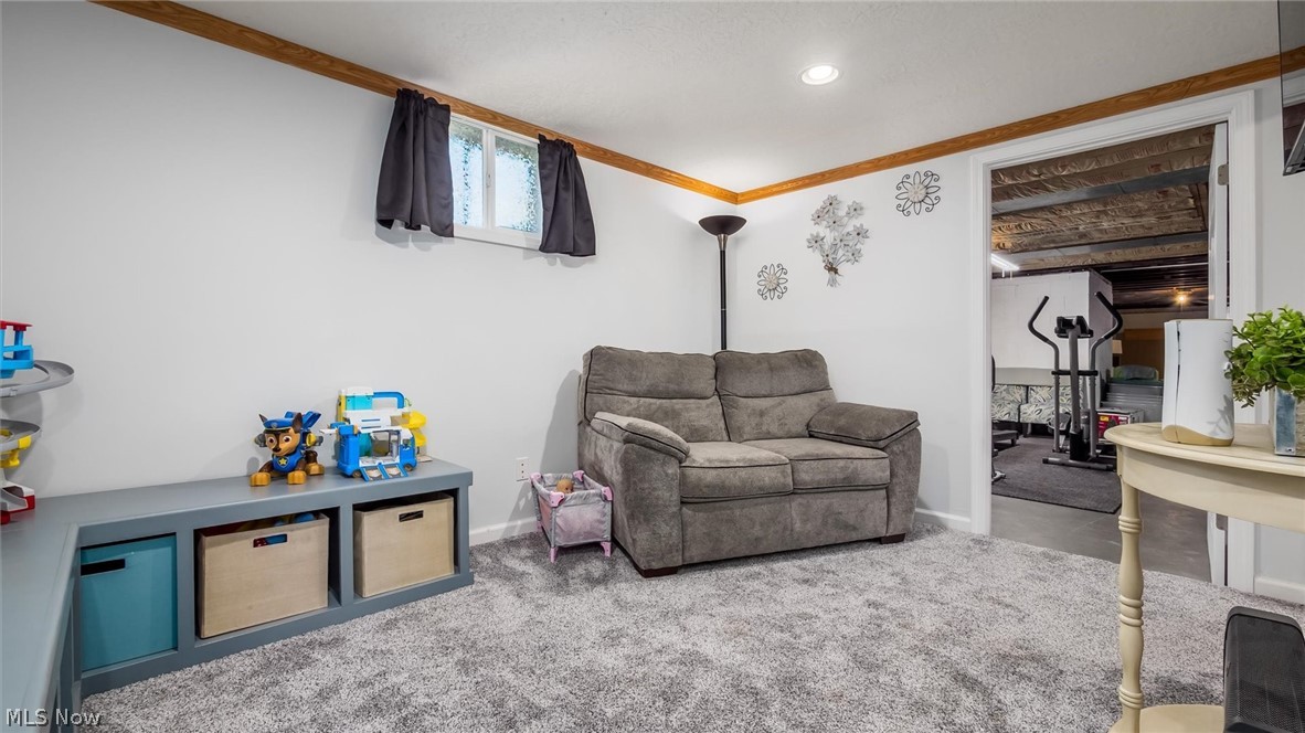 2033 Normandy Circle Zanesville OH 43701