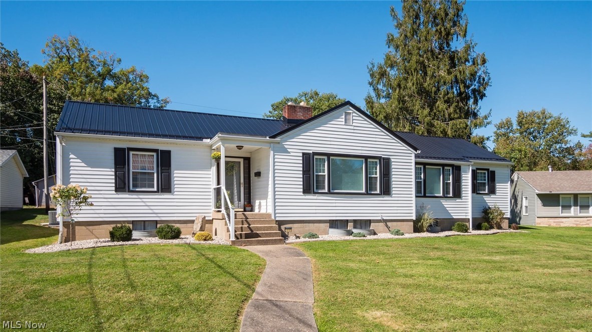 2033 Normandy Circle Zanesville OH 43701