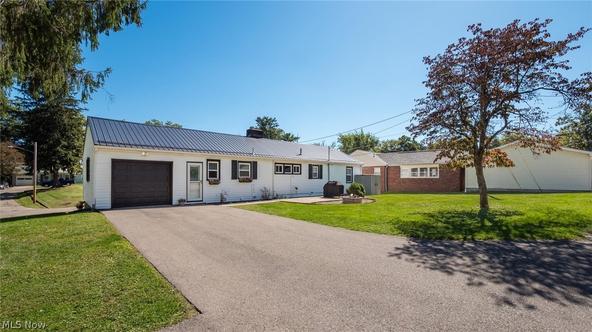 2033 Normandy Circle Zanesville OH 43701