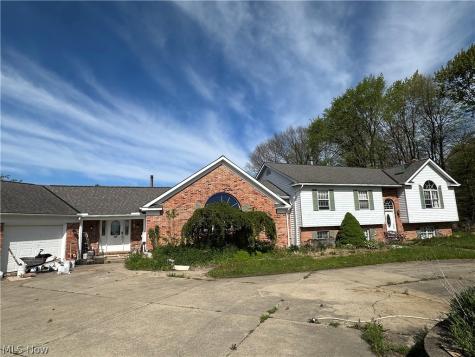 13576 Hale Road Burton OH 44021