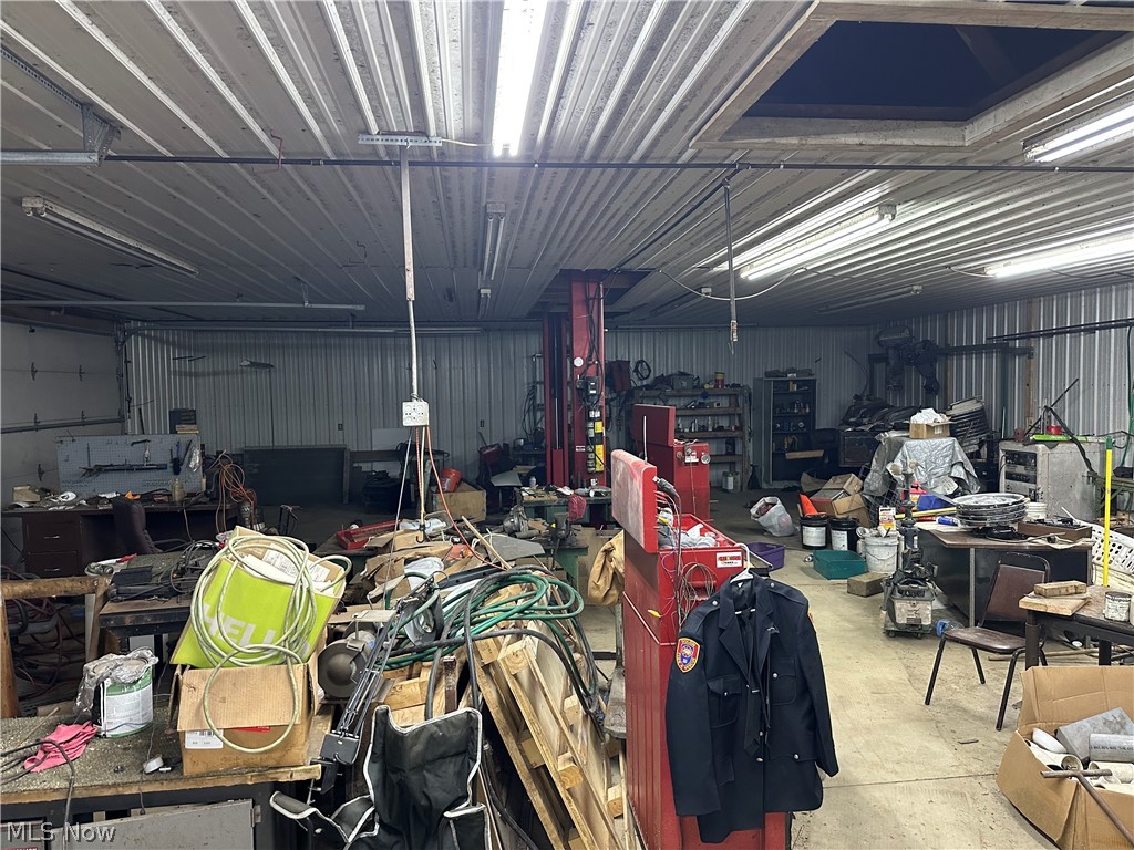 13576 Hale Road Burton OH 44021
