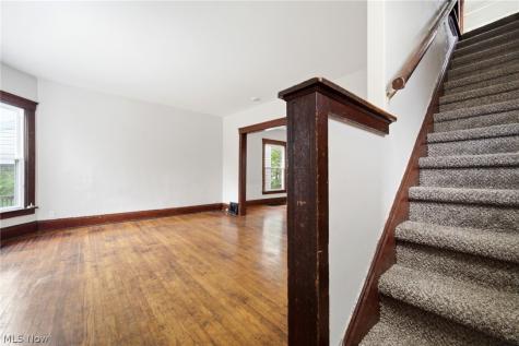 433 3rd Street Elyria OH 44035