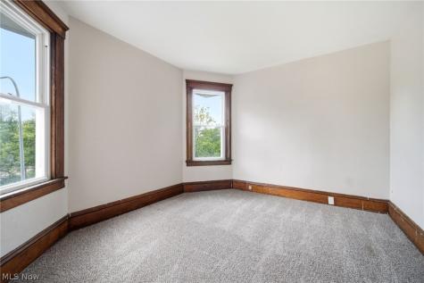 433 3rd Street Elyria OH 44035