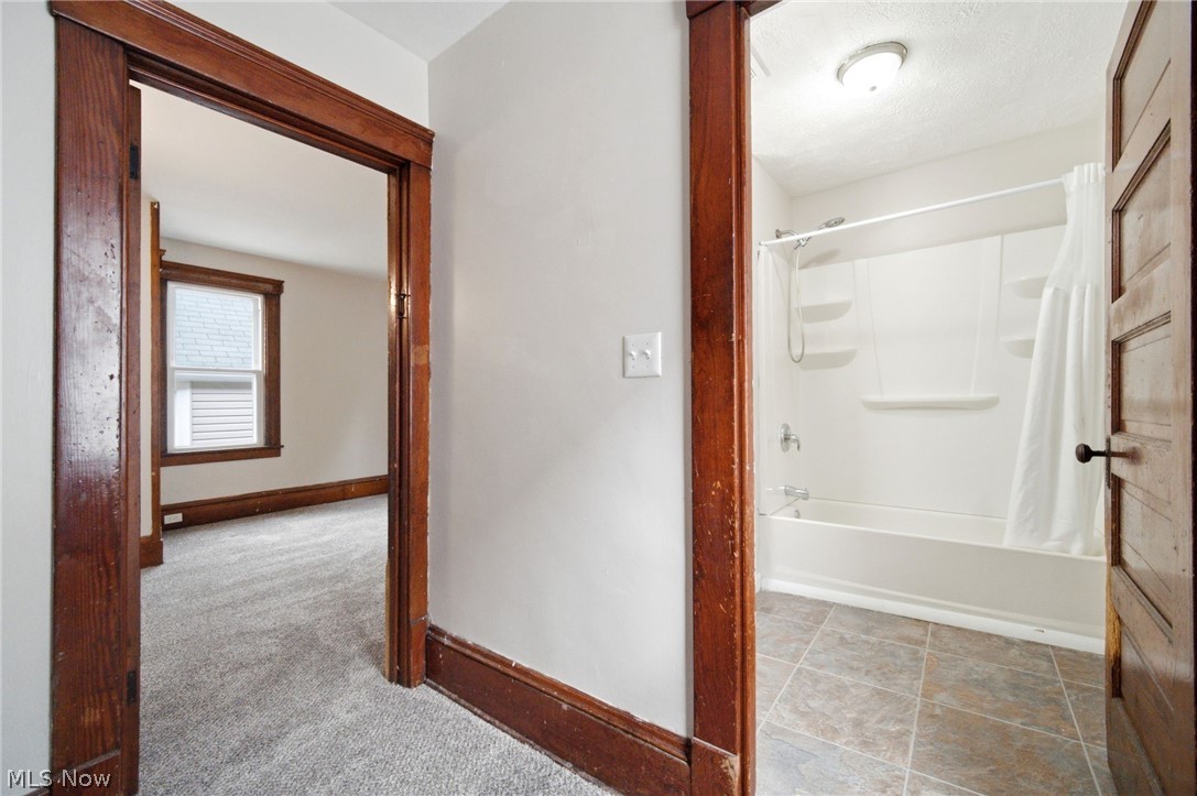 433 3rd Street Elyria OH 44035
