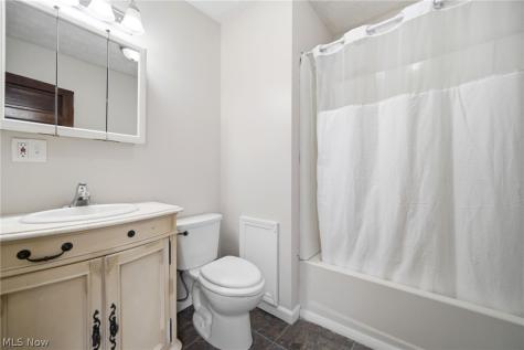 433 3rd Street Elyria OH 44035