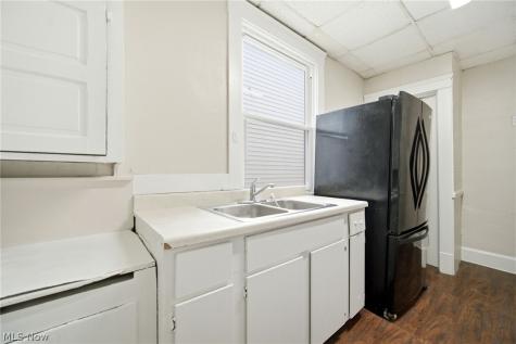 433 3rd Street Elyria OH 44035