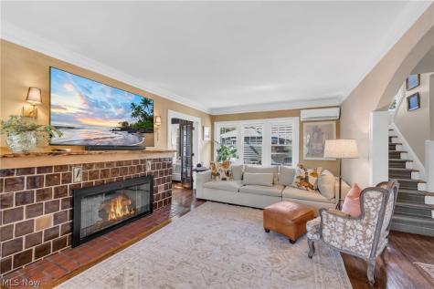 1486 Lewis Drive Lakewood OH 44107