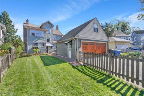 1486 Lewis Drive Lakewood OH 44107
