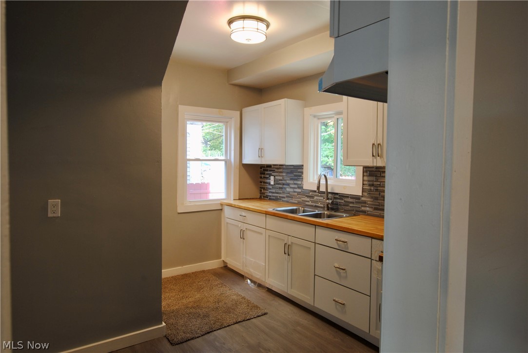15208 Elderwood Avenue East Cleveland OH 44112