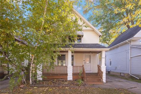 2135 W 103rd Street Cleveland OH 44102