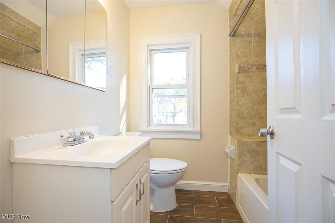 2135 W 103rd Street Cleveland OH 44102