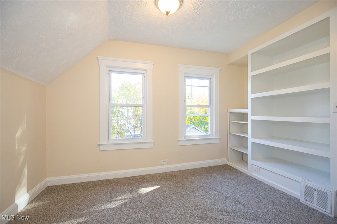 2135 W 103rd Street Cleveland OH 44102