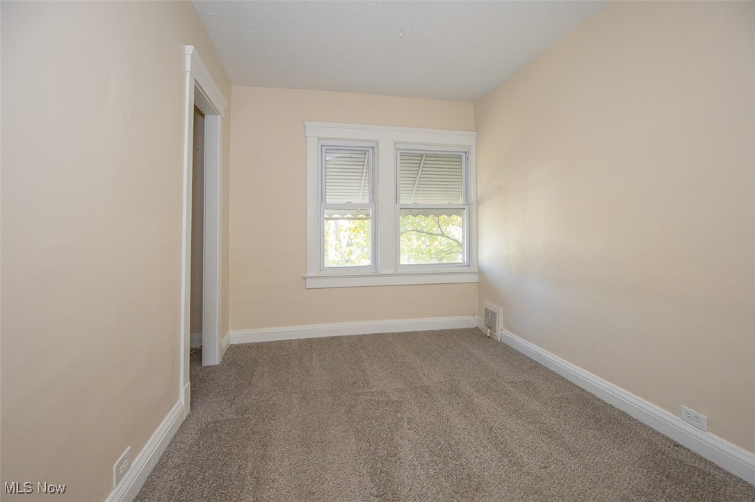 2135 W 103rd Street Cleveland OH 44102