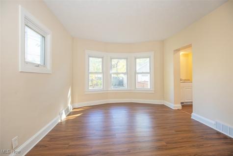 2135 W 103rd Street Cleveland OH 44102