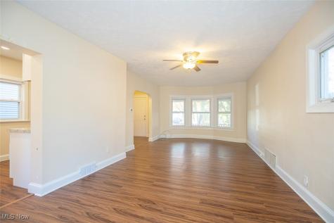 2135 W 103rd Street Cleveland OH 44102