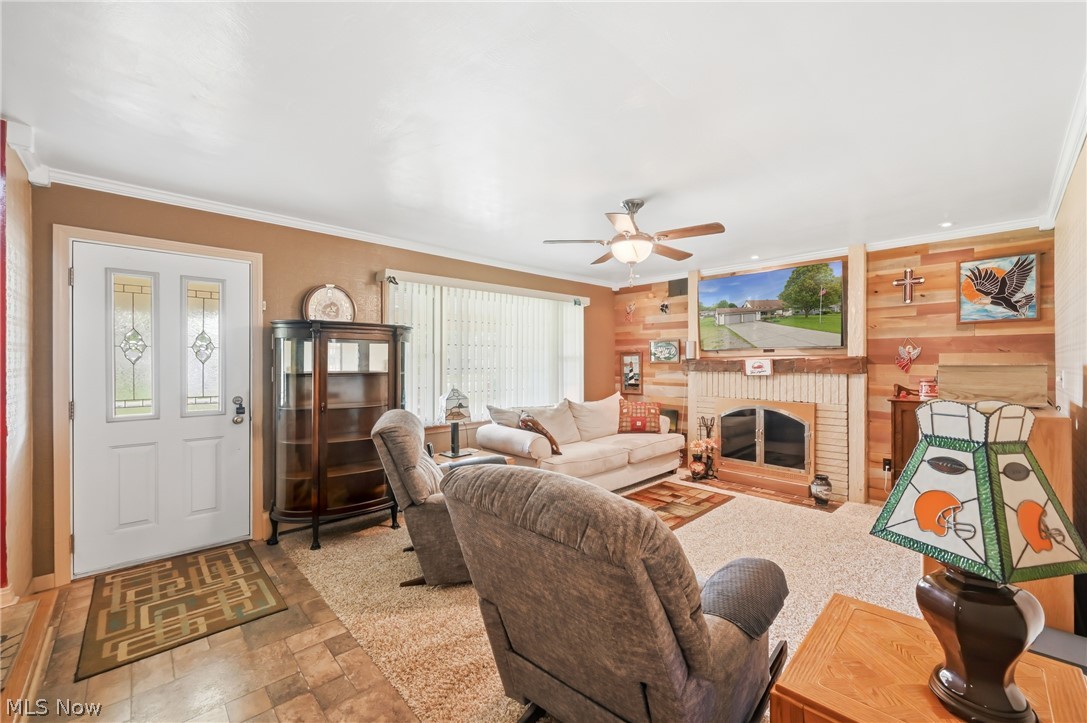 3898 New Road Austintown OH 44515