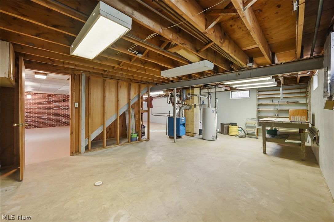 3898 New Road Austintown OH 44515