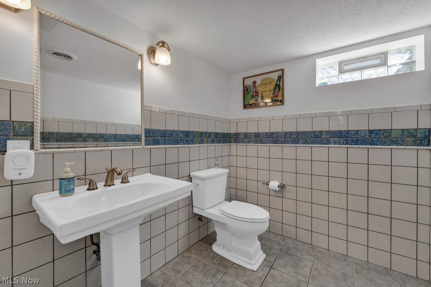 3585 Eldorado Drive Rocky River OH 44116