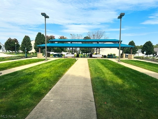 2681 Bishop Oval Barberton OH 44203