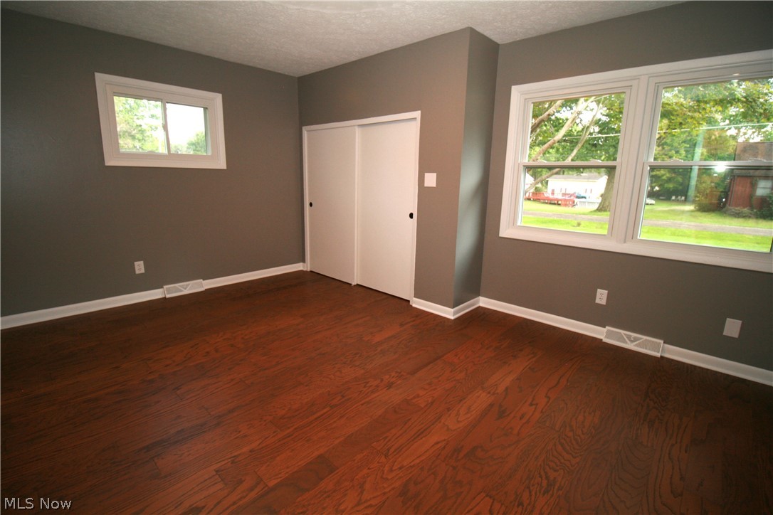 1971 Dennis Drive Green OH 44312