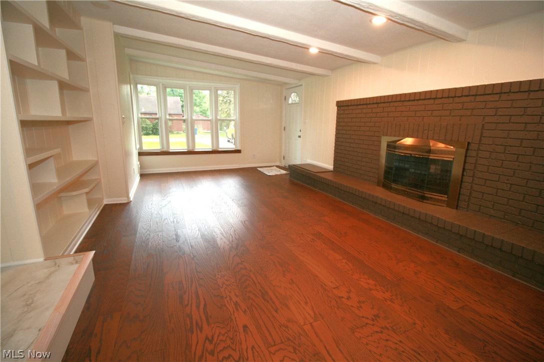 1971 Dennis Drive Green OH 44312