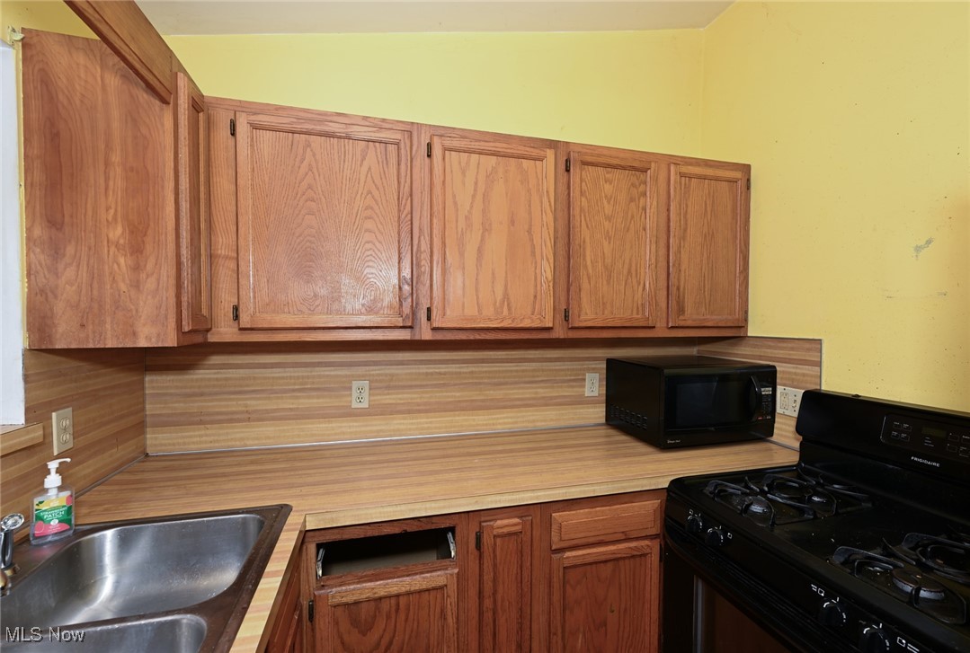 2784 Conway Street Akron OH 44314