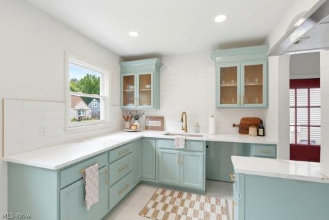 2246 Herbruck Avenue Cuyahoga Falls OH 44223