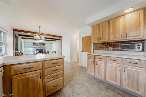 9474 Stoney Creek Lane Parma Heights OH 44130