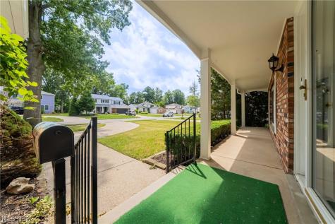 9474 Stoney Creek Lane Parma Heights OH 44130