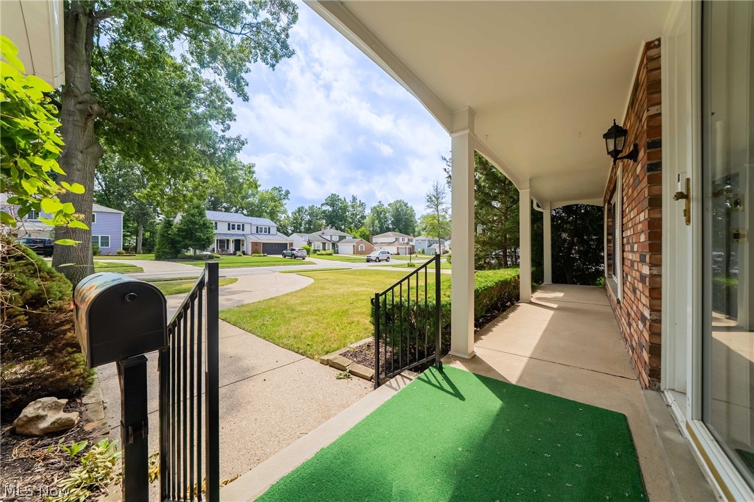9474 Stoney Creek Lane Parma Heights OH 44130
