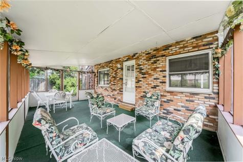 9474 Stoney Creek Lane Parma Heights OH 44130